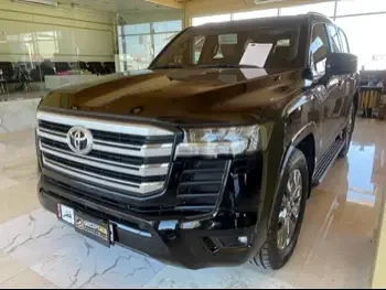 Toyota  Land Cruiser  GXR Twin Turbo  2022  Automatic  40,000 Km  6 Cylinder  Four Wheel Drive (4WD)  SUV  Black  With Warranty