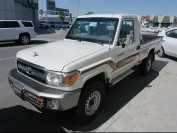 Toyota  Land Cruiser  LX  2021  Manual  86,000 Km  6 Cylinder  Four Wheel Drive (4WD)  Pick Up  White