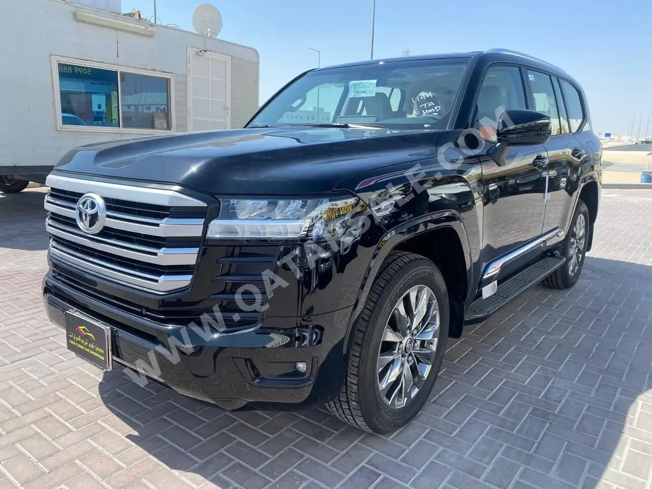 Toyota  Land Cruiser  GXR Twin Turbo  2024  Automatic  0 Km  6 Cylinder  Four Wheel Drive (4WD)  SUV  Black  With Warranty