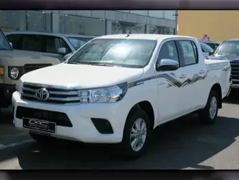 Toyota  Hilux  2024  Automatic  0 Km  4 Cylinder  Four Wheel Drive (4WD)  Pick Up  White  With Warranty