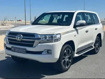 Toyota  Land Cruiser  VXR  2021  Automatic  169,000 Km  8 Cylinder  Four Wheel Drive (4WD)  SUV  White