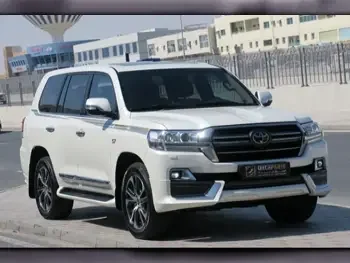 Toyota  Land Cruiser  VXR- Grand Touring S  2020  Automatic  69,000 Km  8 Cylinder  Four Wheel Drive (4WD)  SUV  White