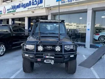 Toyota  Land Cruiser  LX  2022  Manual  4,600 Km  8 Cylinder  Four Wheel Drive (4WD)  Pick Up  Black