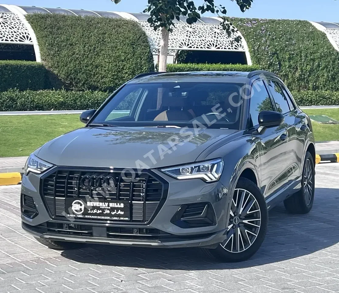 Audi  Q3  35 TFSI  2023  Automatic  15,725 Km  4 Cylinder  All Wheel Drive (AWD)  SUV  Gray  With Warranty