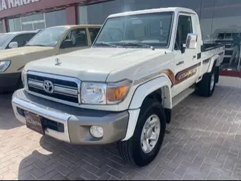 Toyota  Land Cruiser  LX  2021  Manual  59,000 Km  6 Cylinder  Four Wheel Drive (4WD)  Pick Up  White