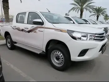 Toyota  Hilux  2024  Automatic  0 Km  4 Cylinder  Four Wheel Drive (4WD)  Pick Up  White  With Warranty