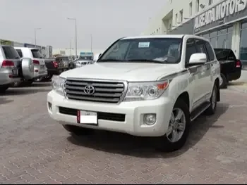 Toyota  Land Cruiser  GXR  2015  Automatic  226,000 Km  8 Cylinder  Four Wheel Drive (4WD)  SUV  White