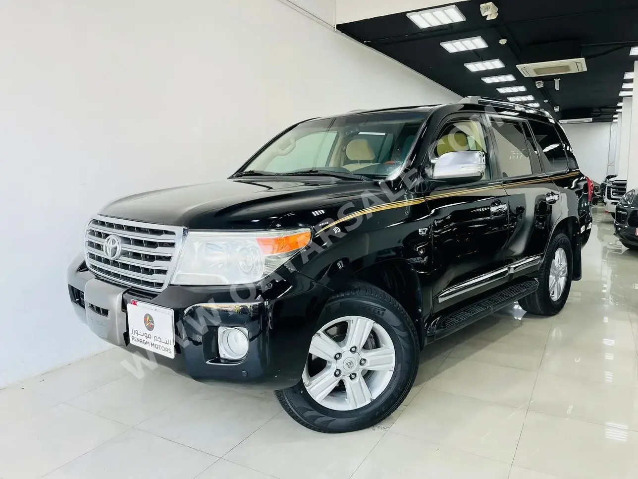 Toyota  Land Cruiser  GXR  2015  Automatic  390,000 Km  6 Cylinder  Four Wheel Drive (4WD)  SUV  Black