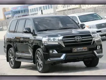 Toyota  Land Cruiser  VXR- Grand Touring S  2020  Automatic  112,000 Km  8 Cylinder  Four Wheel Drive (4WD)  SUV  Black