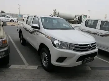 Toyota  Hilux  2024  Manual  0 Km  4 Cylinder  Four Wheel Drive (4WD)  Pick Up  White  With Warranty