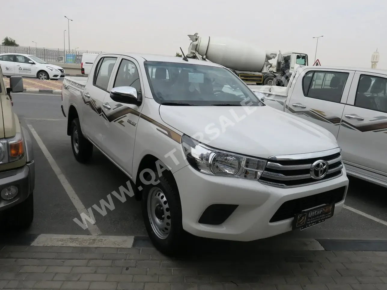 Toyota  Hilux  2024  Manual  0 Km  4 Cylinder  Four Wheel Drive (4WD)  Pick Up  White  With Warranty