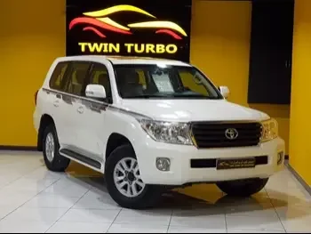 Toyota  Land Cruiser  GX  2013  Automatic  400,000 Km  6 Cylinder  Four Wheel Drive (4WD)  SUV  White