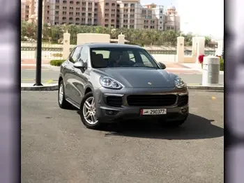 Porsche  Cayenne  S  2016  Automatic  48,000 Km  8 Cylinder  Four Wheel Drive (4WD)  SUV  Gray