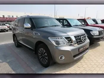 Nissan  Patrol  Platinum  2014  Automatic  270,000 Km  8 Cylinder  Four Wheel Drive (4WD)  SUV  Gray