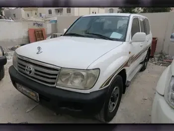 Toyota  Land Cruiser  GX  2006  Manual  147,000 Km  6 Cylinder  Four Wheel Drive (4WD)  SUV  White