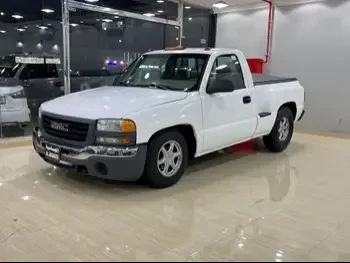 GMC  Sierra  1500  2006  Manual  357,000 Km  8 Cylinder  Rear Wheel Drive (RWD)  Pick Up  White