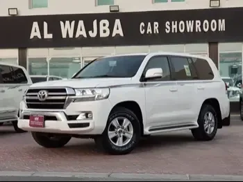 Toyota  Land Cruiser  GXR  2020  Automatic  83,000 Km  6 Cylinder  Four Wheel Drive (4WD)  SUV  White