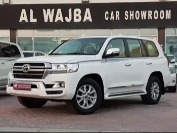 Toyota  Land Cruiser  GXR  2019  Automatic  227,000 Km  8 Cylinder  Four Wheel Drive (4WD)  SUV  White