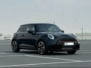 Mini  Cooper  JCW  2023  Automatic  73,000 Km  4 Cylinder  Front Wheel Drive (FWD)  Hatchback  Black  With Warranty