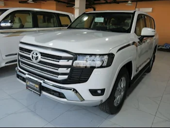 Toyota  Land Cruiser  GXR Twin Turbo  2024  Automatic  0 Km  6 Cylinder  Four Wheel Drive (4WD)  SUV  White  With Warranty