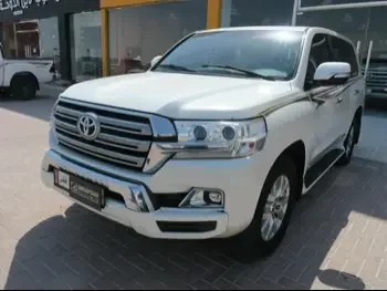 Toyota  Land Cruiser  GXR  2018  Automatic  89,000 Km  8 Cylinder  Four Wheel Drive (4WD)  SUV  White