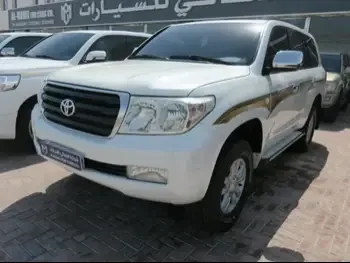 Toyota  Land Cruiser  GXR  2008  Automatic  290,000 Km  8 Cylinder  Four Wheel Drive (4WD)  SUV  White