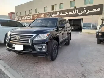 Lexus  LX  570  2013  Automatic  231,000 Km  8 Cylinder  Four Wheel Drive (4WD)  SUV  Black