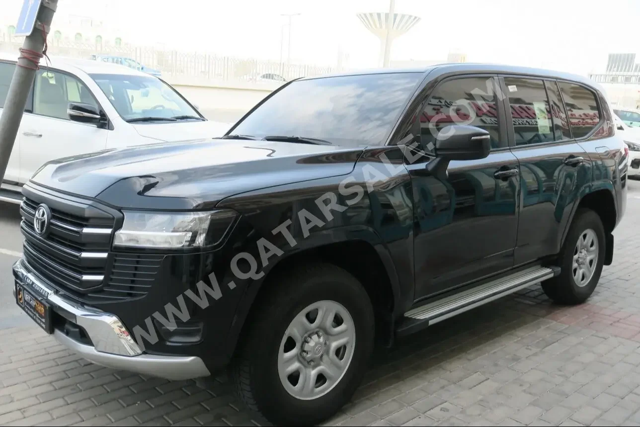 Toyota  Land Cruiser  GX  2022  Automatic  48,000 Km  6 Cylinder  Four Wheel Drive (4WD)  SUV  Black  With Warranty