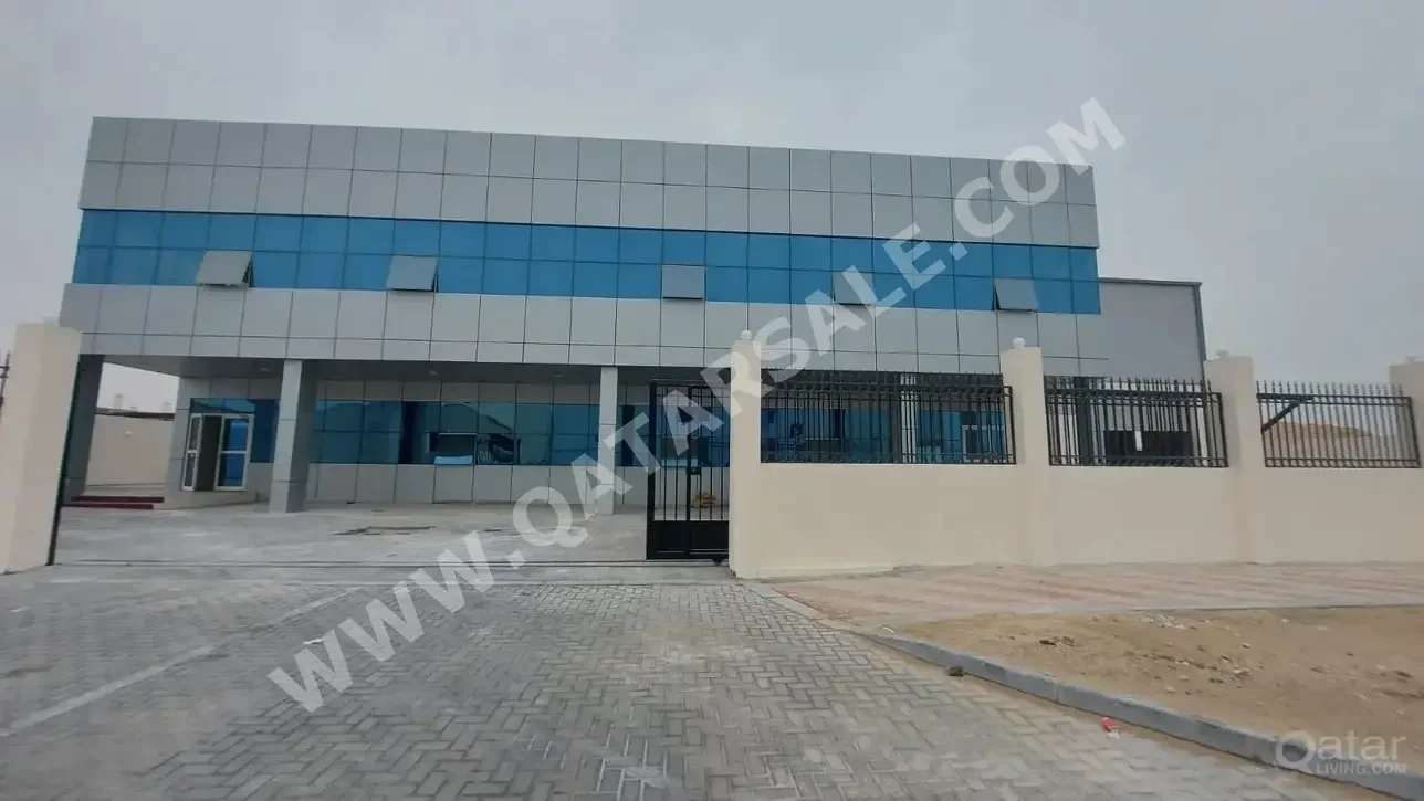 Buildings, Towers & Compounds - Al Wakrah  - Barkit Al Awamer  -Area Size: 5100 Square Meter