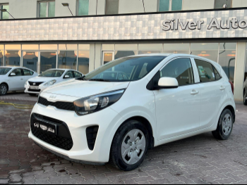 Kia  Picanto  2022  Automatic  48,000 Km  4 Cylinder  Front Wheel Drive (FWD)  Hatchback  White