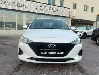 Hyundai  Accent  2021  Automatic  33,000 Km  4 Cylinder  Front Wheel Drive (FWD)  Sedan  White