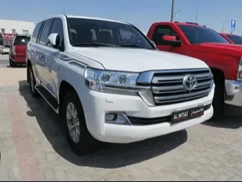 Toyota  Land Cruiser  VXR  2018  Automatic  146,000 Km  8 Cylinder  Four Wheel Drive (4WD)  SUV  White