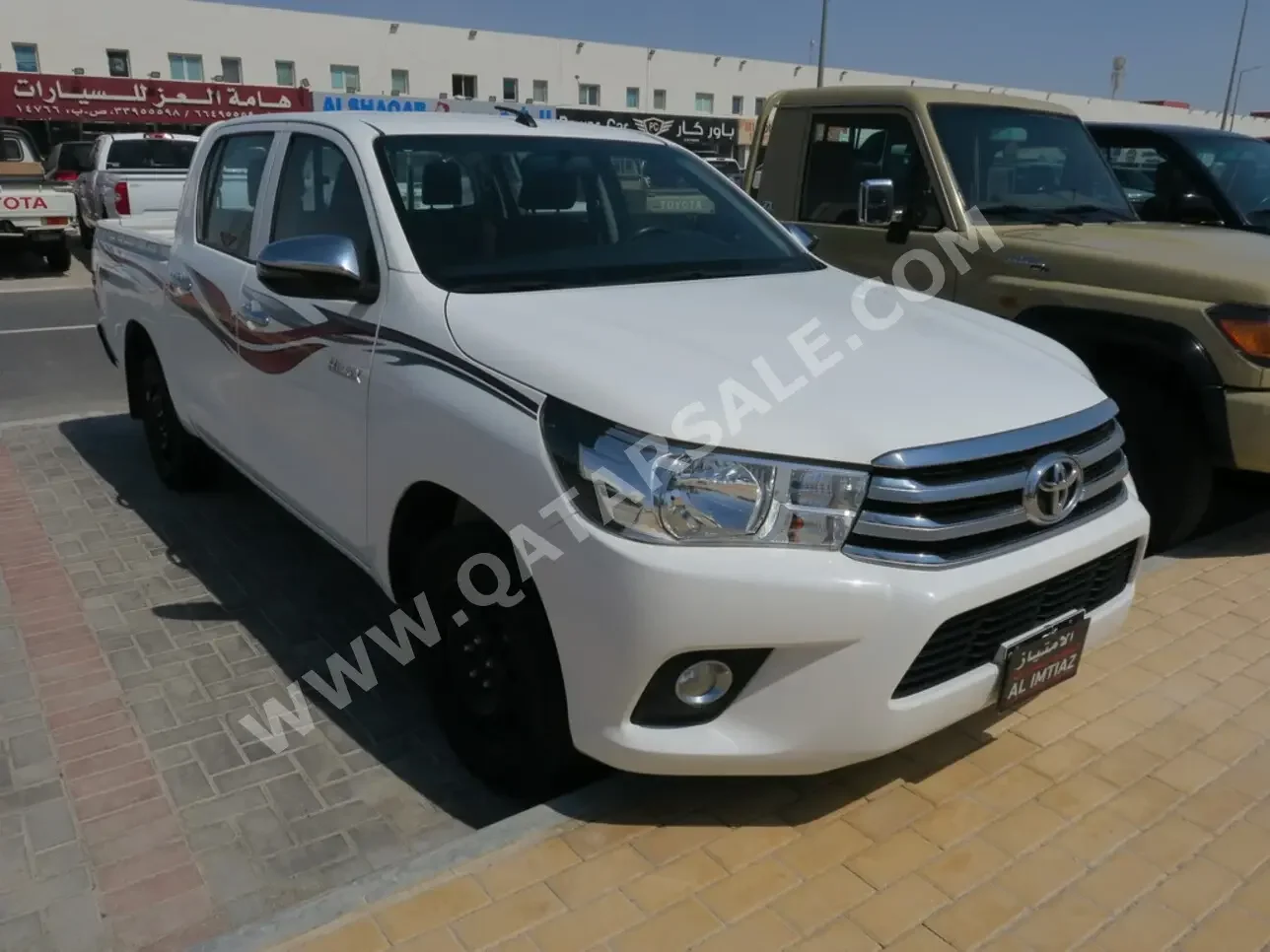 Toyota  Hilux  2020  Automatic  42,000 Km  4 Cylinder  Rear Wheel Drive (RWD)  Pick Up  White