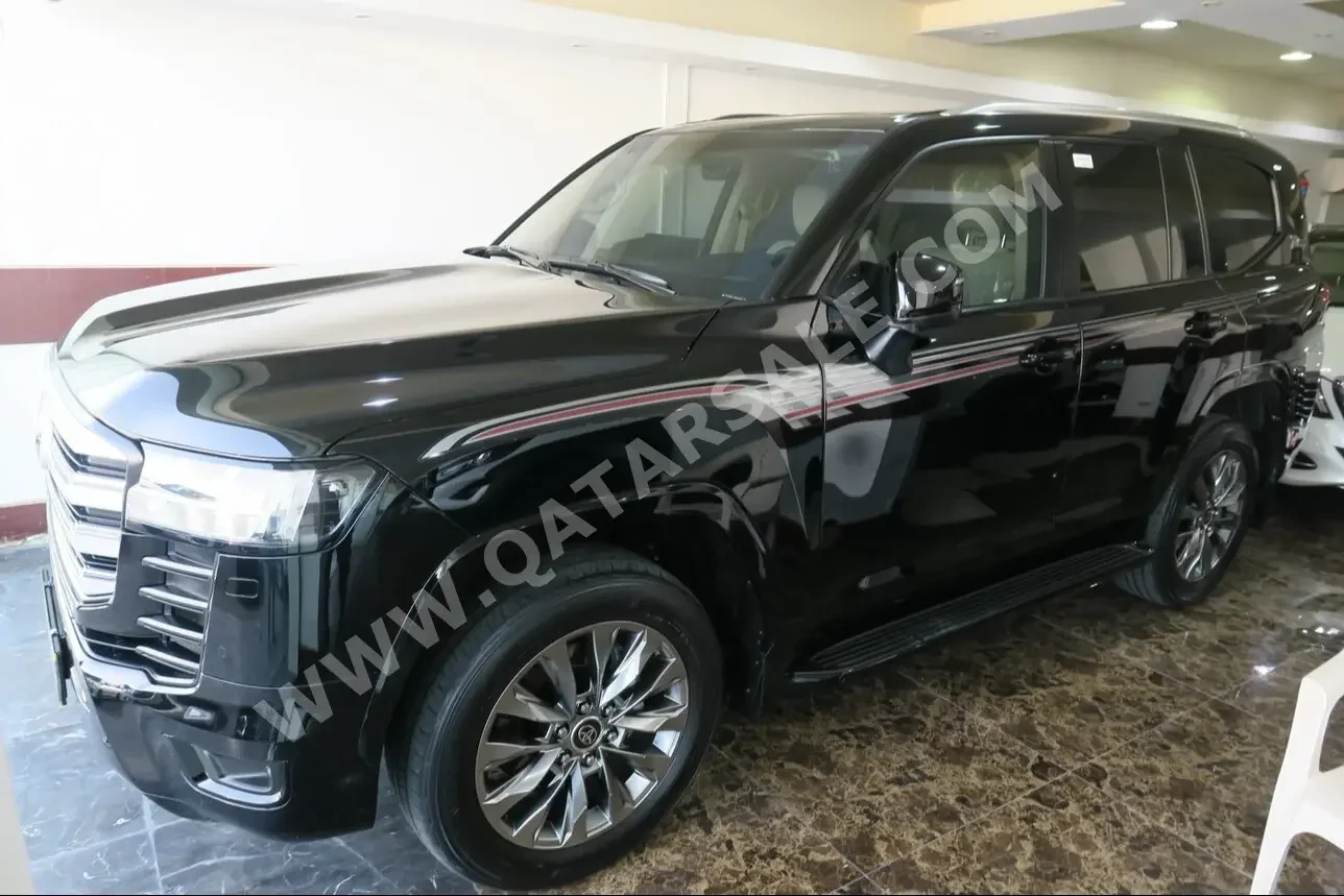 Toyota  Land Cruiser  GXR Twin Turbo  2022  Automatic  33,000 Km  6 Cylinder  Four Wheel Drive (4WD)  SUV  Black  With Warranty