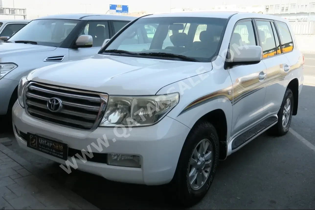 Toyota  Land Cruiser  GXR  2008  Automatic  490,000 Km  6 Cylinder  Four Wheel Drive (4WD)  SUV  White