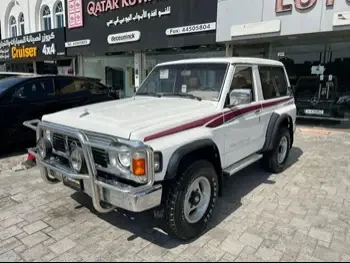 نيسان  باترول  سوبر سفاري  1992  اوتوماتيك  480,000 كم  6 سلندر  دفع رباعي  اس يو في  أبيض