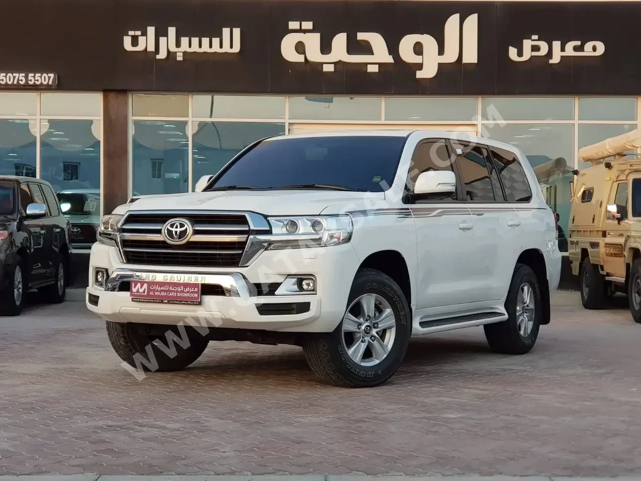 Toyota  Land Cruiser  GXR  2020  Automatic  77,000 Km  6 Cylinder  Four Wheel Drive (4WD)  SUV  White