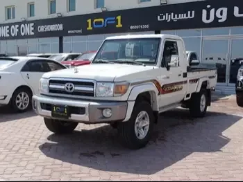 Toyota  Land Cruiser  LX  2021  Manual  59,000 Km  6 Cylinder  Four Wheel Drive (4WD)  Pick Up  White