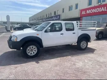 Nissan  Pickup  2007  Manual  471,000 Km  4 Cylinder  Four Wheel Drive (4WD)  Pick Up  White