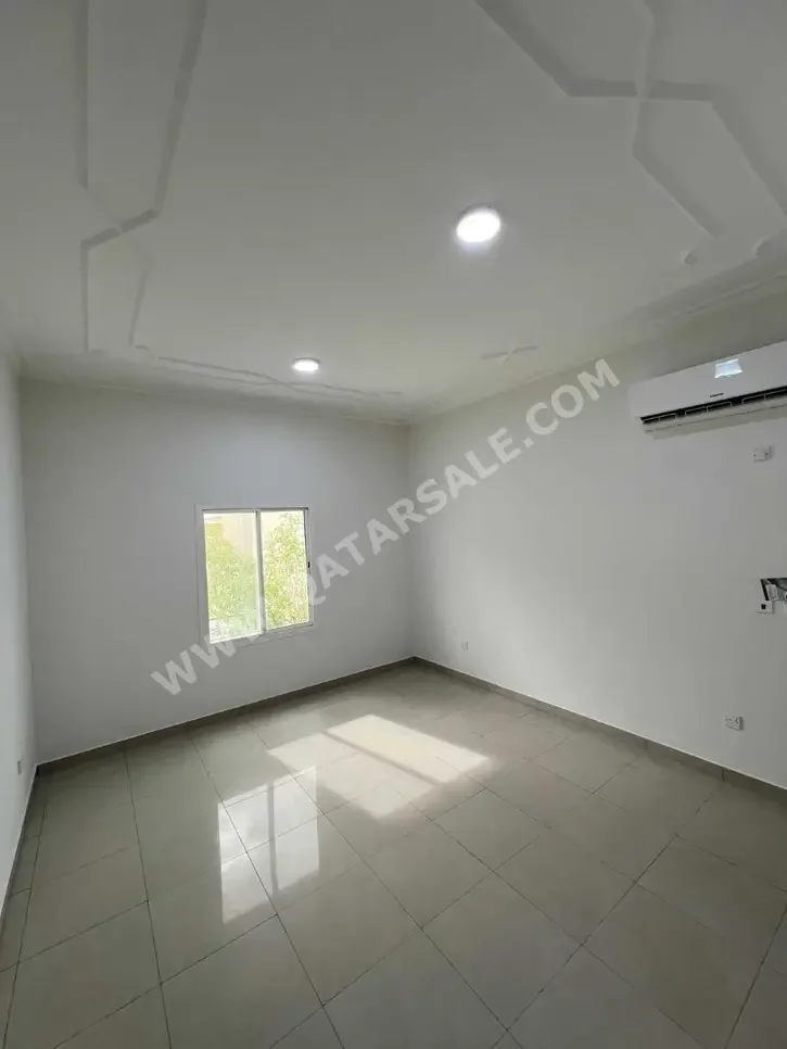 Family Residential  - Not Furnished  - Al Daayen  - Al Khisah  - 7 Bedrooms