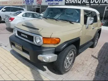 Toyota  FJ Cruiser  2015  Automatic  168,000 Km  6 Cylinder  Four Wheel Drive (4WD)  SUV  Beige