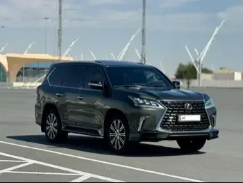 Lexus  LX  570  2021  Automatic  50,000 Km  8 Cylinder  Four Wheel Drive (4WD)  SUV  Gray  With Warranty