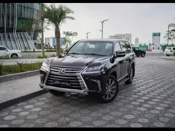  Lexus  LX  570  2017  Automatic  204,000 Km  8 Cylinder  Four Wheel Drive (4WD)  SUV  Black  With Warranty