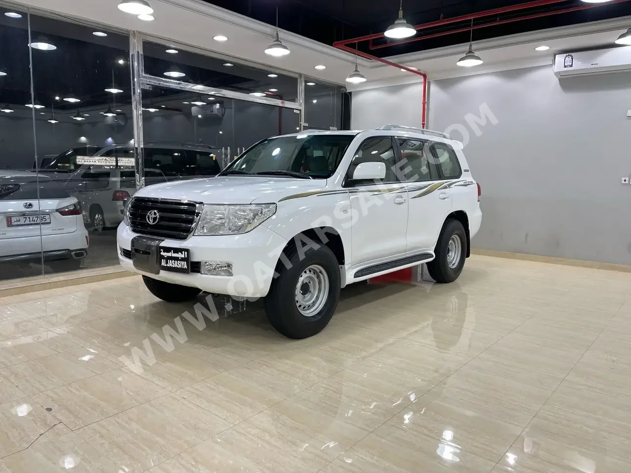 Toyota  Land Cruiser  GX  2019  Automatic  204,000 Km  6 Cylinder  Four Wheel Drive (4WD)  SUV  White