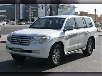 Toyota  Land Cruiser  GXR  2010  Automatic  417,000 Km  8 Cylinder  Four Wheel Drive (4WD)  SUV  Pearl