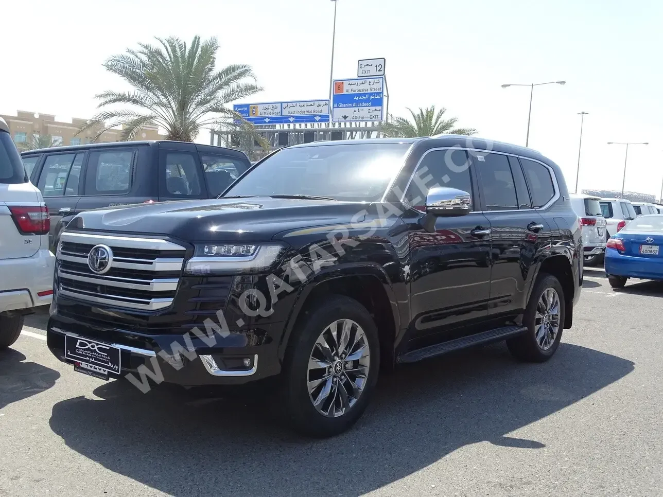 Toyota  Land Cruiser  VXR Twin Turbo  2022  Automatic  32,000 Km  6 Cylinder  Four Wheel Drive (4WD)  SUV  Black  With Warranty