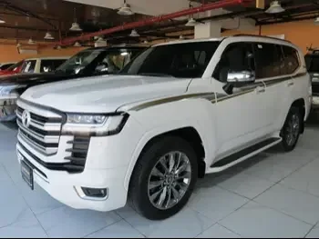 Toyota  Land Cruiser  VX Twin Turbo  2022  Automatic  117,000 Km  6 Cylinder  Four Wheel Drive (4WD)  SUV  White