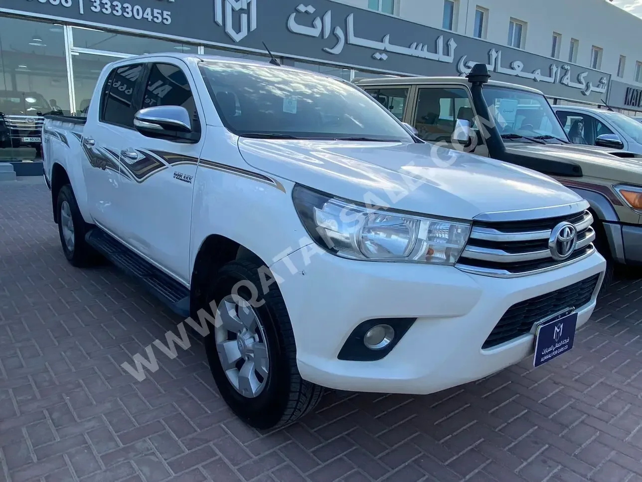 Toyota  Hilux  2016  Manual  90,000 Km  4 Cylinder  Four Wheel Drive (4WD)  Pick Up  White