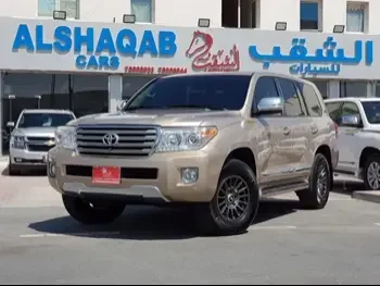 Toyota  Land Cruiser  VXR  2015  Automatic  135,000 Km  8 Cylinder  Four Wheel Drive (4WD)  SUV  Beige