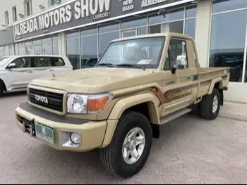 Toyota  Land Cruiser  LX  2020  Manual  98,000 Km  6 Cylinder  Four Wheel Drive (4WD)  Pick Up  Beige